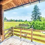 Шале Quaint Chalet, Bernister