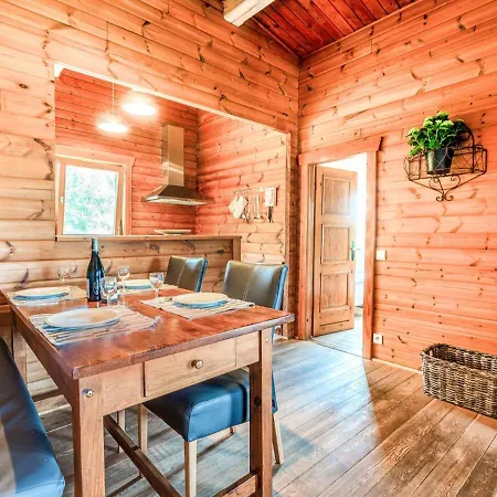 Traditional With Garden Near