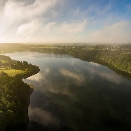 شاليه Quaint Chalet, Bernister *