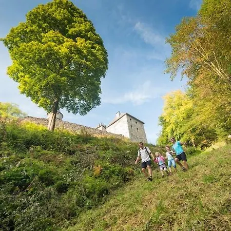 شاليه Quaint Chalet, Bernister