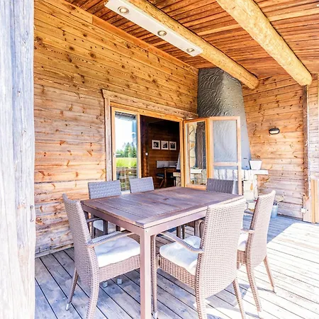 Domek alpejski Quaint Chalet, Bernister